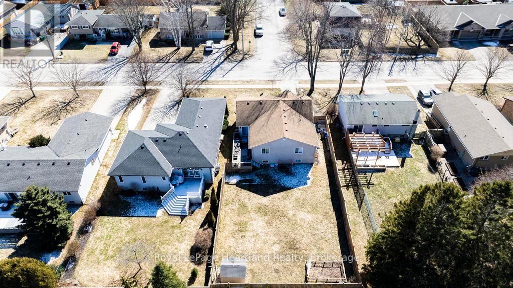 223 Bennett Street E, Goderich, Ontario  N7A 1A8 - Photo 29 - X11957276