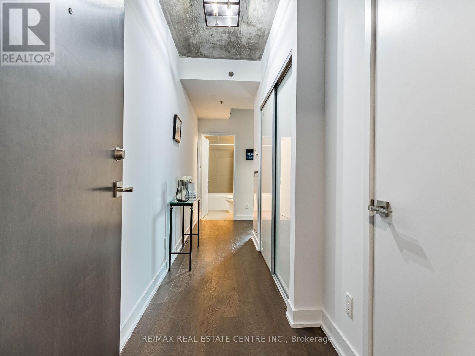 728 - 20 Minowan Miikan Lane, Toronto, Ontario  M6J 0E5 - Photo 4 - C12025746