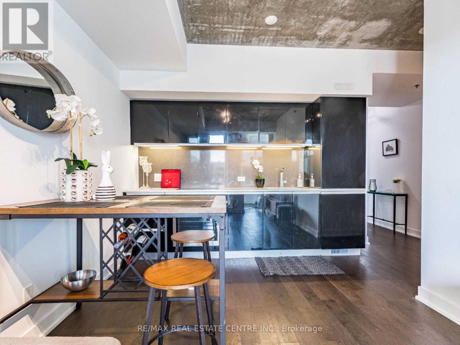 728 - 20 Minowan Miikan Lane, Toronto, Ontario  M6J 0E5 - Photo 6 - C12025746
