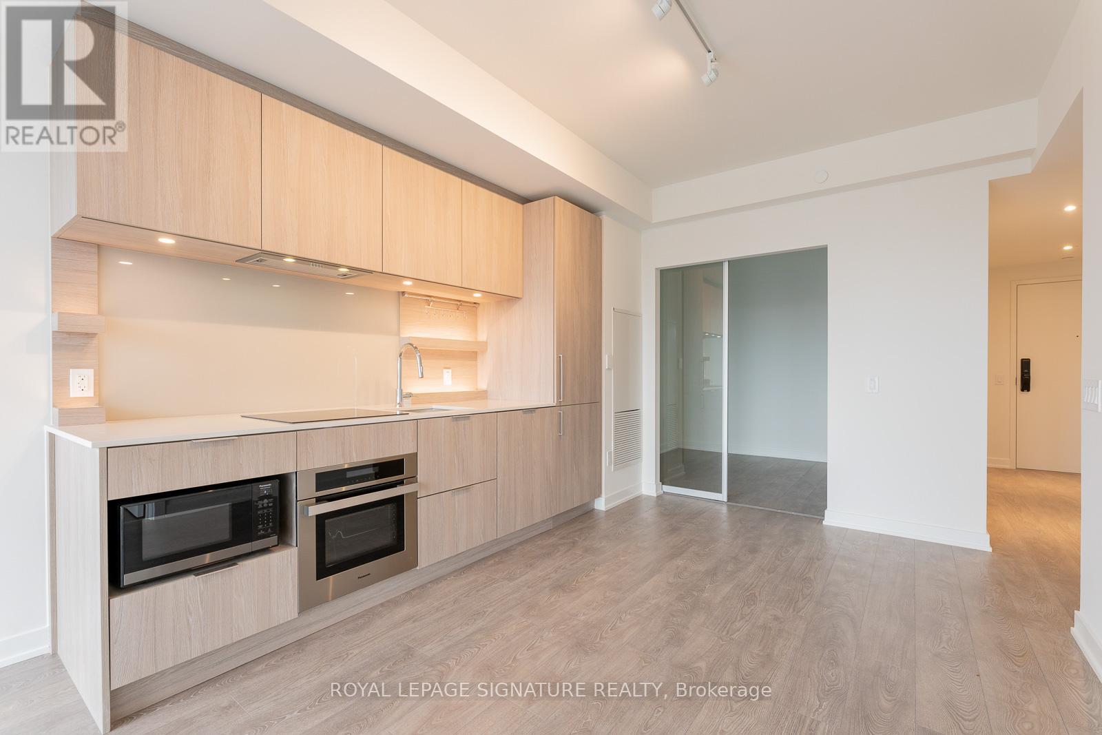 914 - 28 Ann Street, Mississauga, Ontario  L5G 0E1 - Photo 8 - W12025706