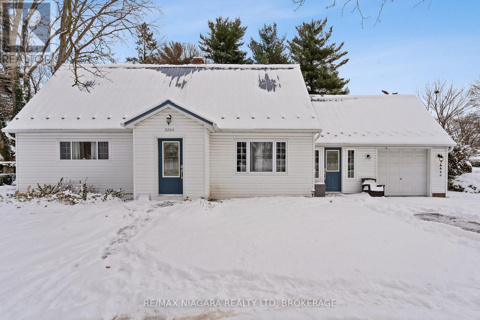 Property at 3204 SAINT PAUL AVENUE image 1