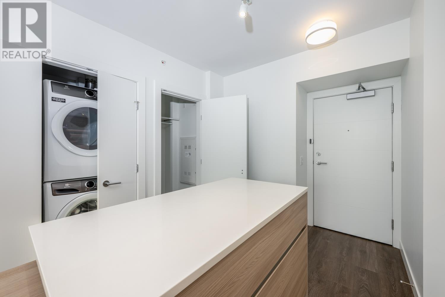 1706 652 Whiting Way, Coquitlam, British Columbia  V3J 0K3 - Photo 11 - R2979029