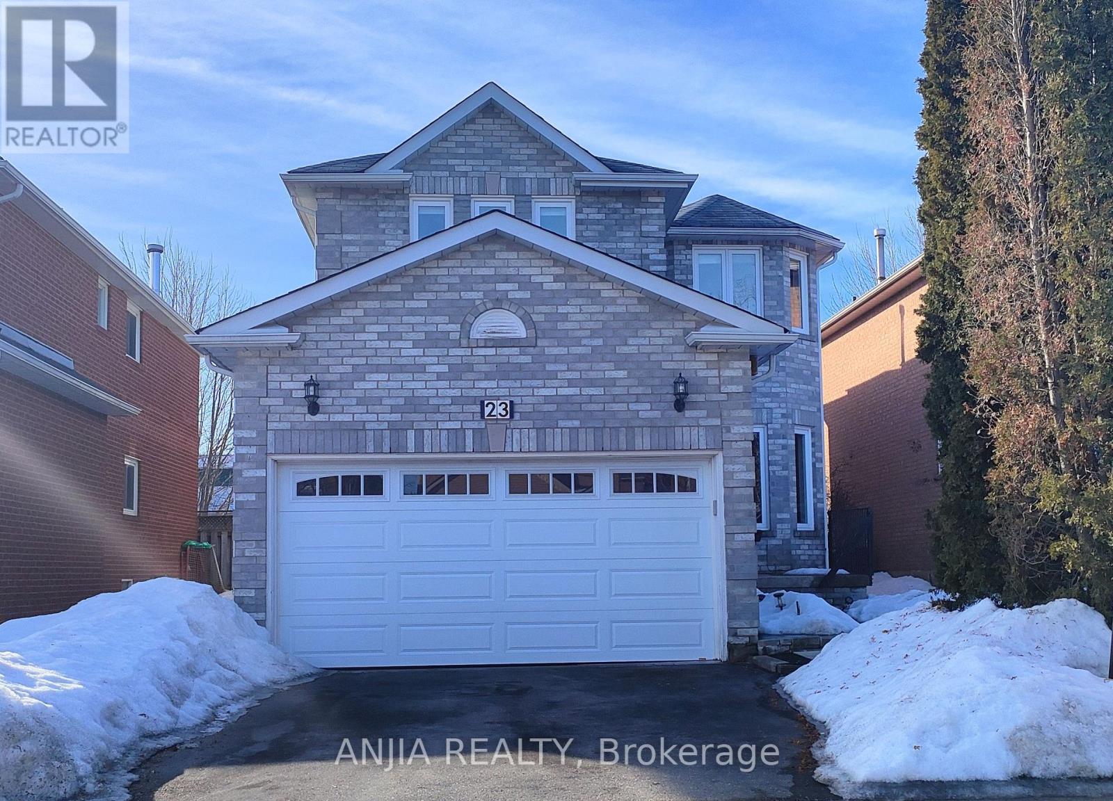 23 SPRINGER DRIVE, Richmond Hill, Ontario