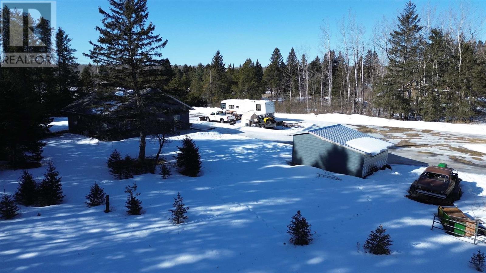 76 Hill St, Kakabeka Falls, Ontario  P0T 1W0 - Photo 37 - TB250482