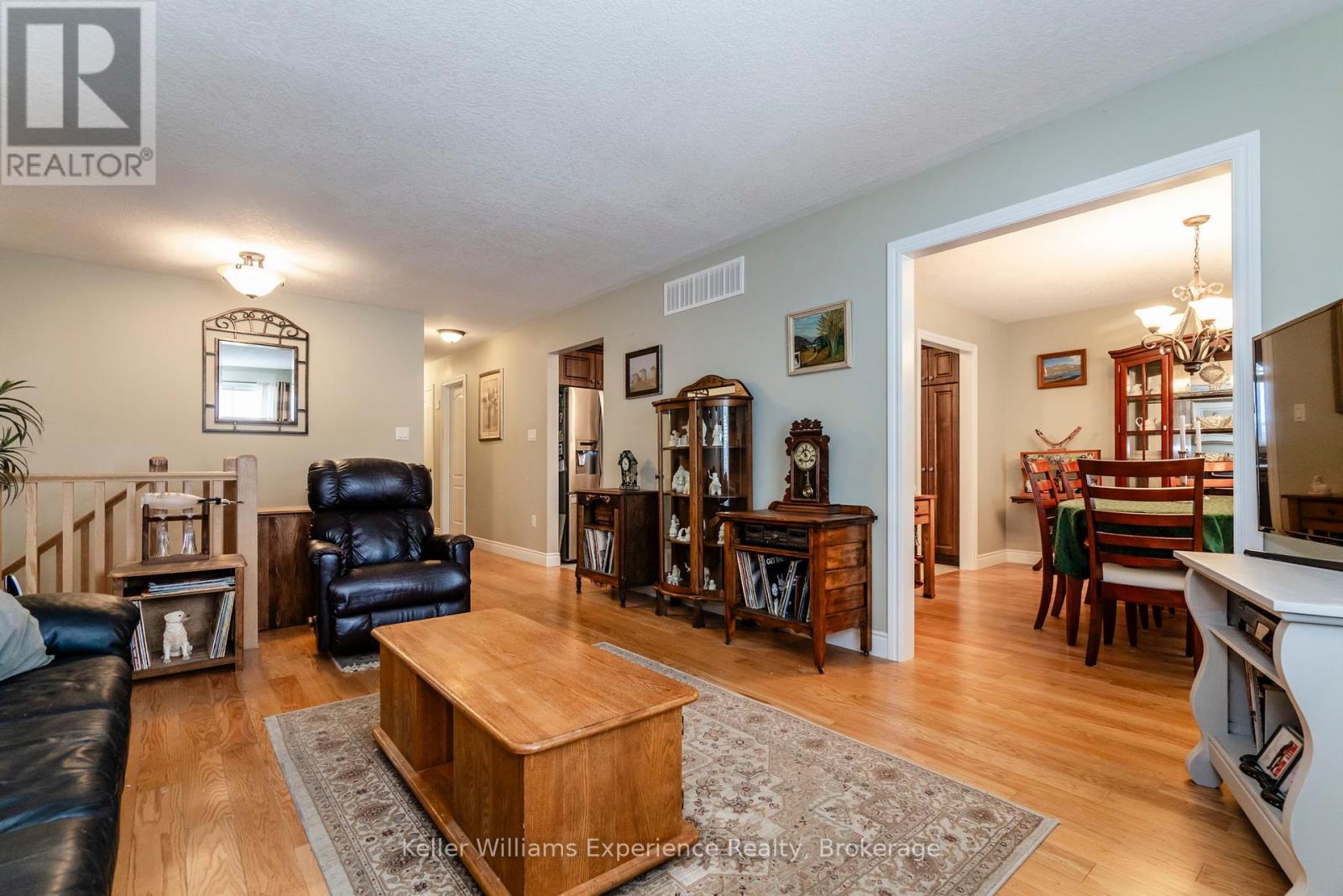 62 Mcdermitt Trail, Tay, Ontario  L0K 2A0 - Photo 13 - S12025840