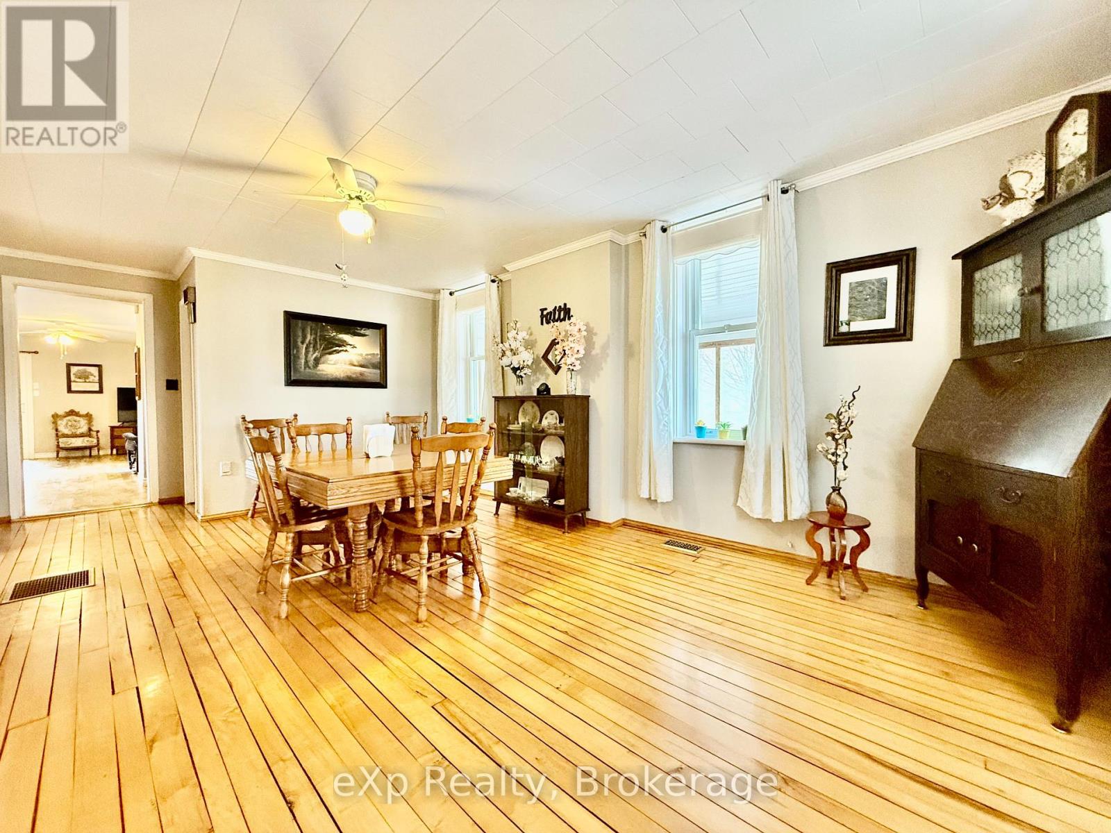 50 Absalom Street E, South Bruce, Ontario  N0G 2J0 - Photo 12 - X12024316