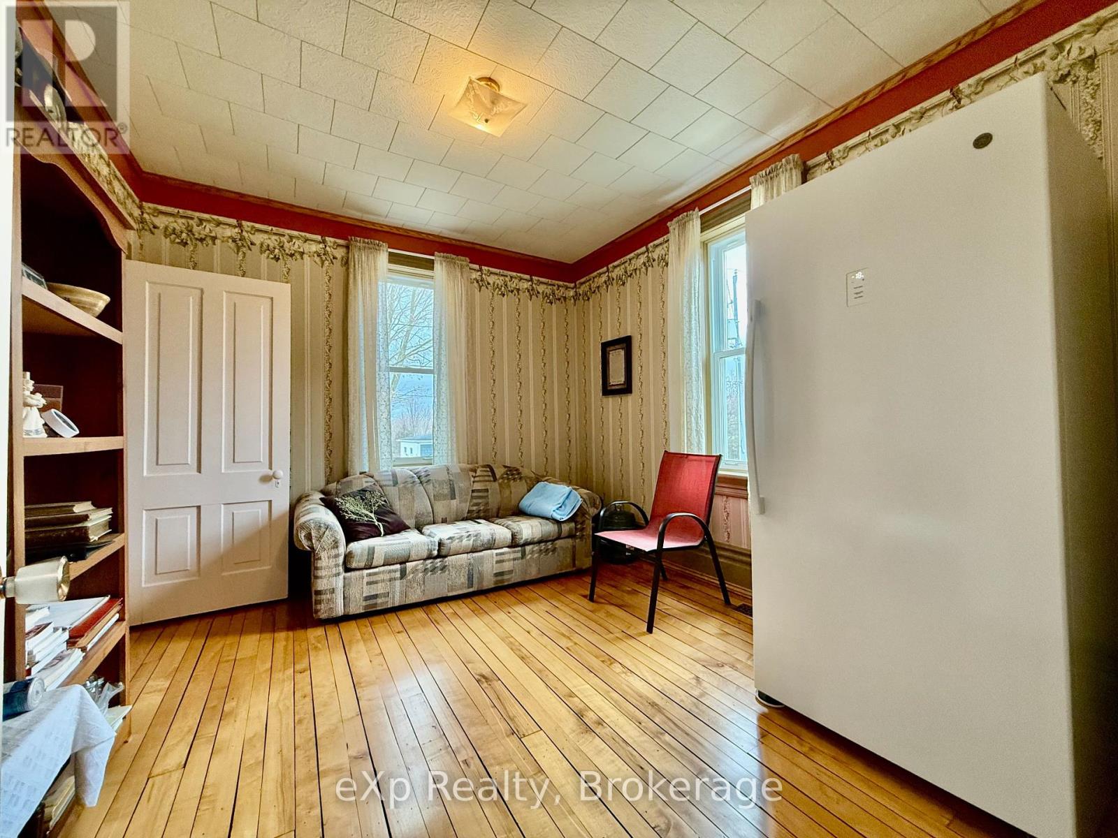 50 Absalom Street E, South Bruce, Ontario  N0G 2J0 - Photo 13 - X12024316