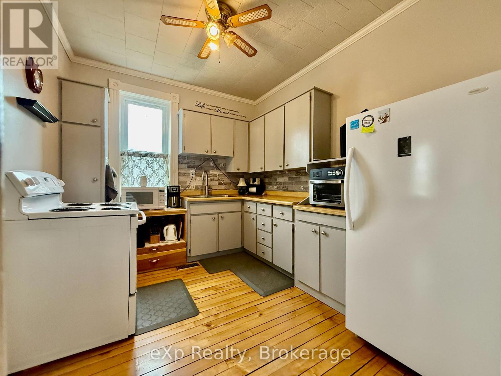 50 Absalom Street E, South Bruce, Ontario  N0G 2J0 - Photo 14 - X12024316