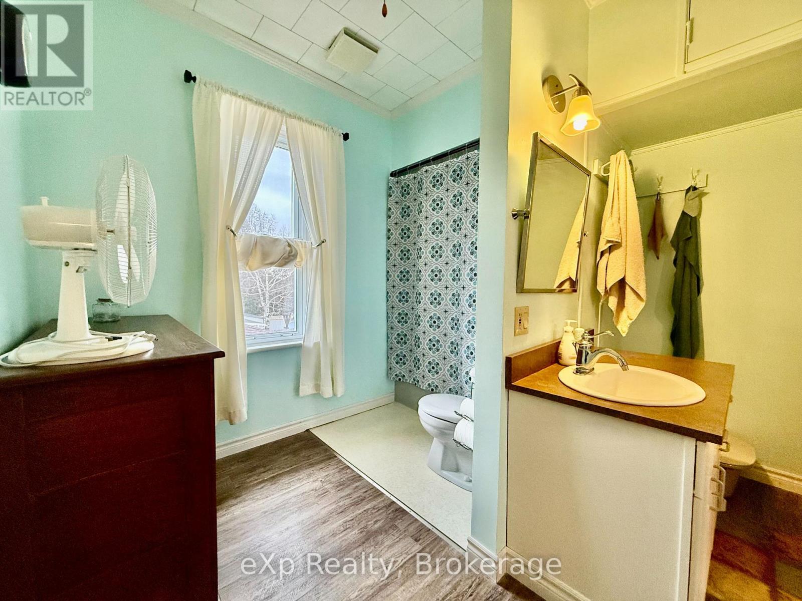 50 Absalom Street E, South Bruce, Ontario  N0G 2J0 - Photo 17 - X12024316