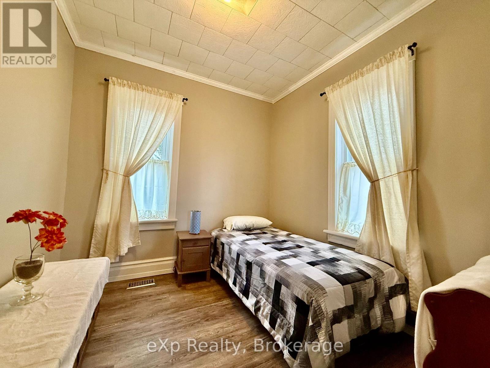 50 Absalom Street E, South Bruce, Ontario  N0G 2J0 - Photo 18 - X12024316