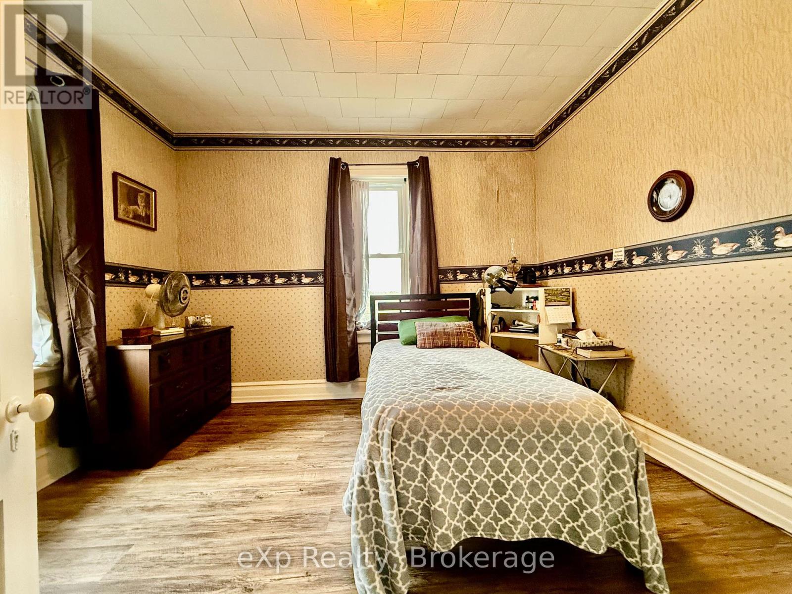 50 Absalom Street E, South Bruce, Ontario  N0G 2J0 - Photo 19 - X12024316