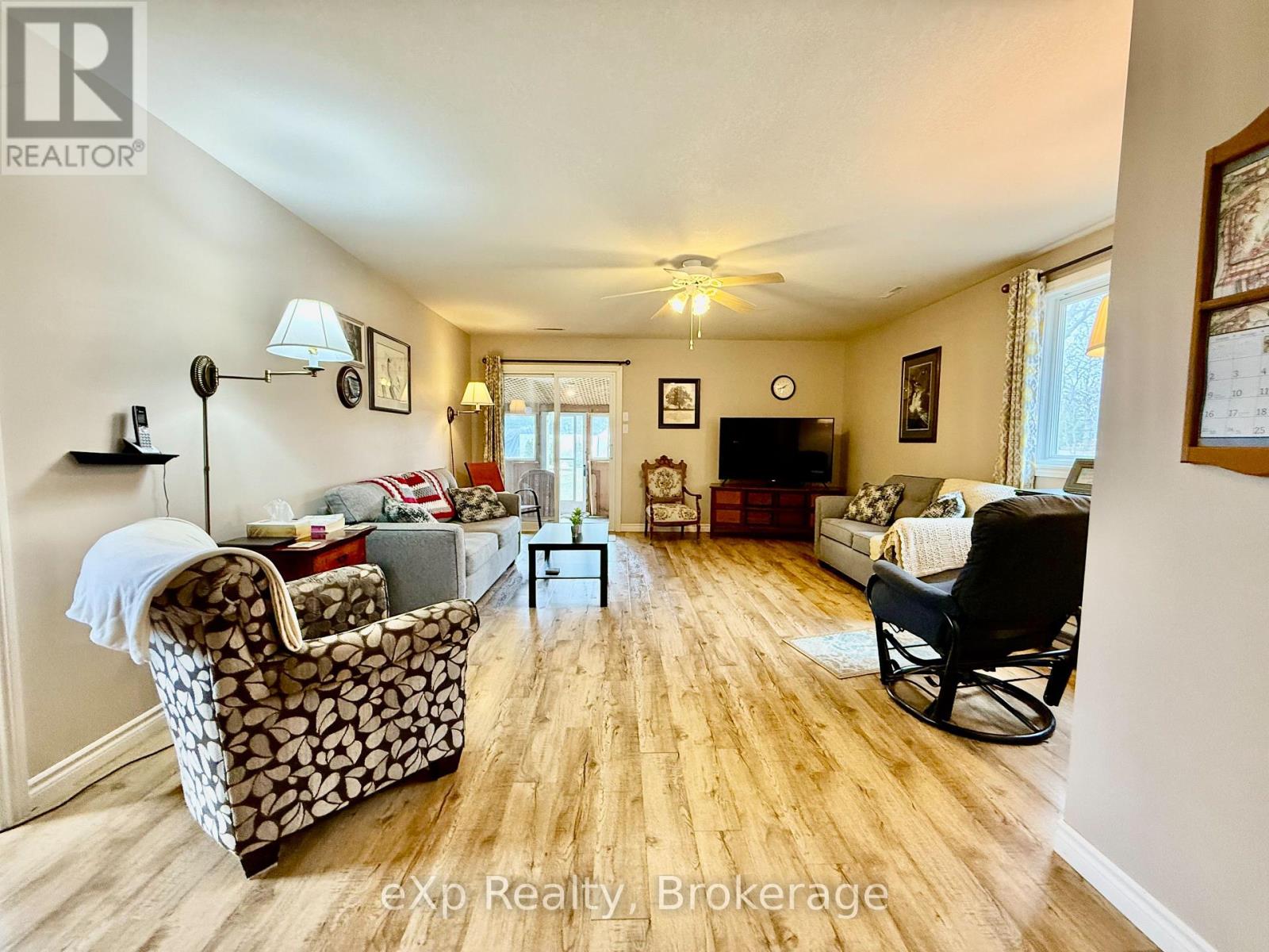50 Absalom Street E, South Bruce, Ontario  N0G 2J0 - Photo 5 - X12024316