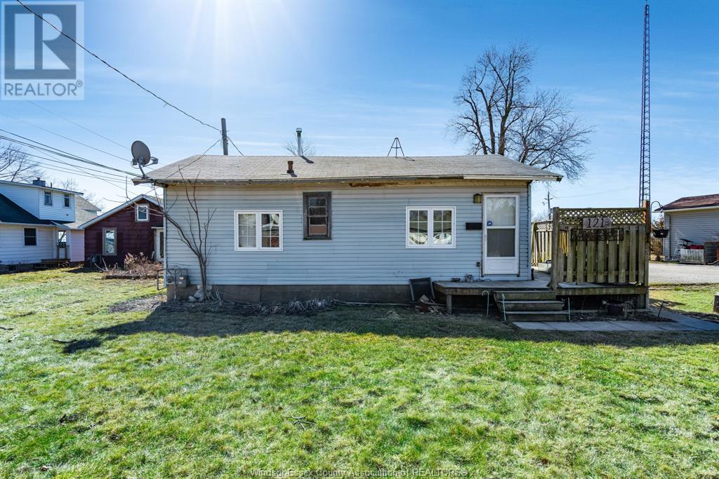 Property at 121 Park STREET image 2