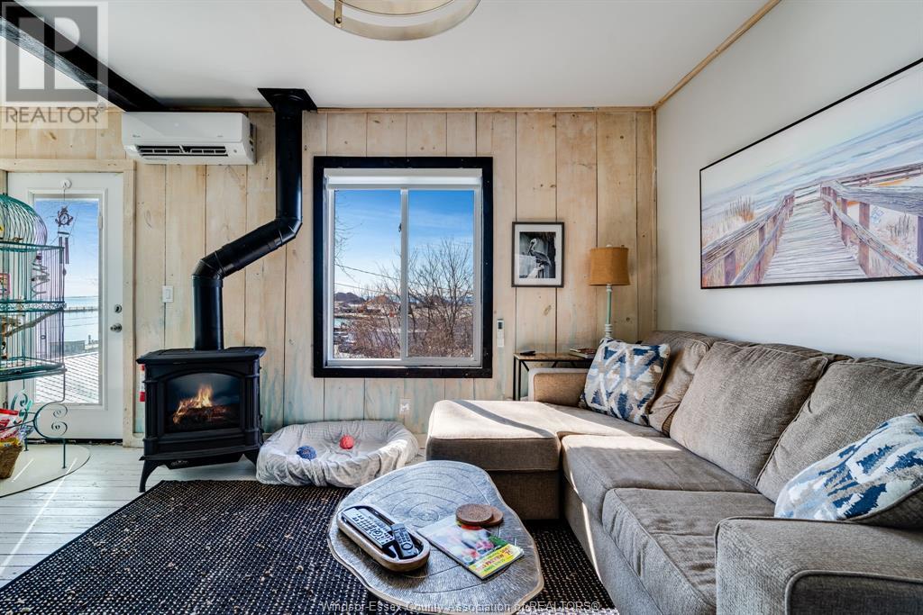 Property at 121 Park STREET image 4
