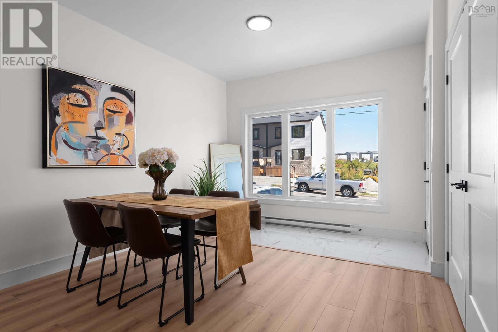 130 Colonial Crescent, Halifax, Nova Scotia  B3R 0H8 - Photo 2 - 202505169