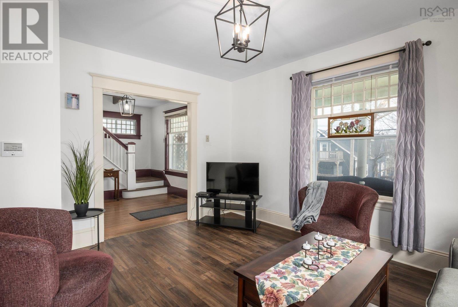 12 Prince Street, Bridgewater, Nova Scotia  B4V 1C6 - Photo 12 - 202505171