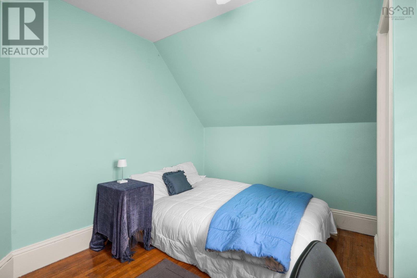 12 Prince Street, Bridgewater, Nova Scotia  B4V 1C6 - Photo 21 - 202505171