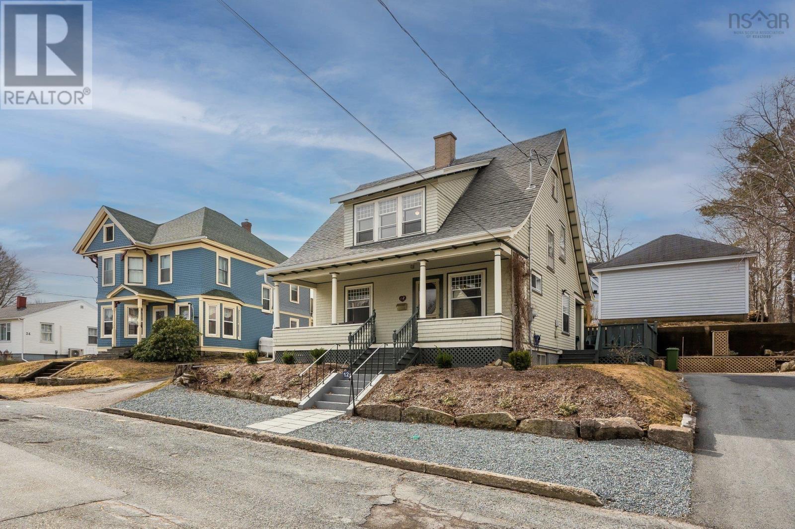 12 Prince Street, Bridgewater, Nova Scotia  B4V 1C6 - Photo 41 - 202505171