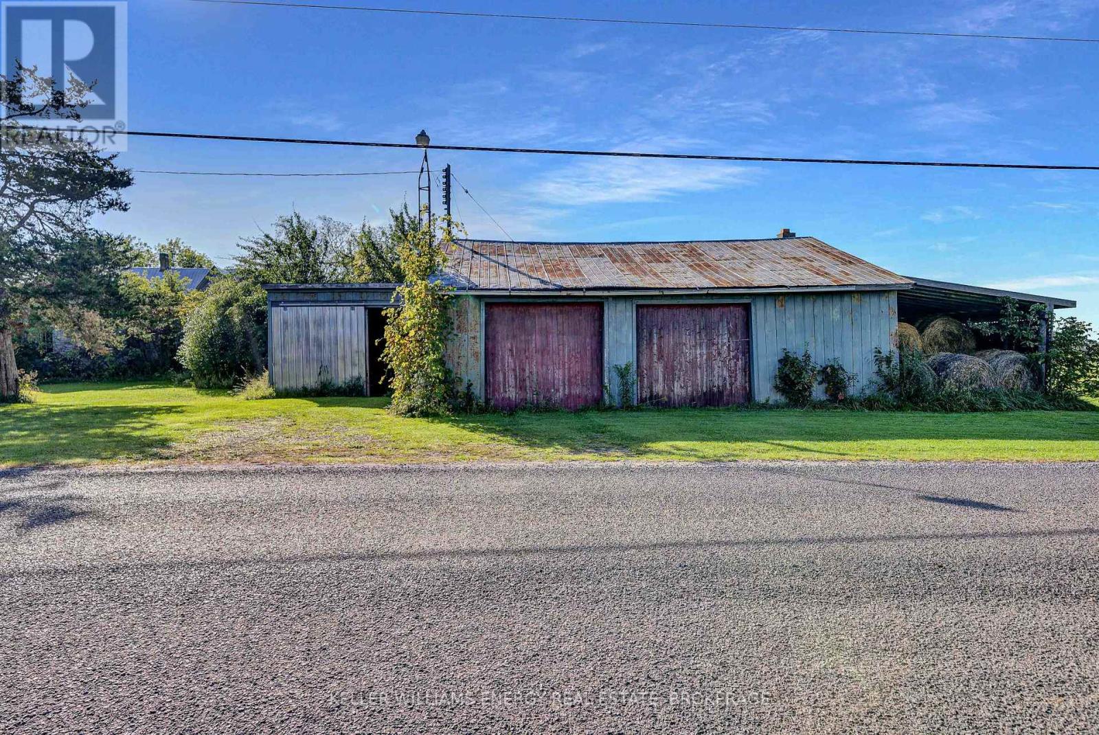 1366 Fish Lake Road, Prince Edward County (Sophiasburg Ward), Ontario  K0K 1W0 - Photo 15 - X12025962
