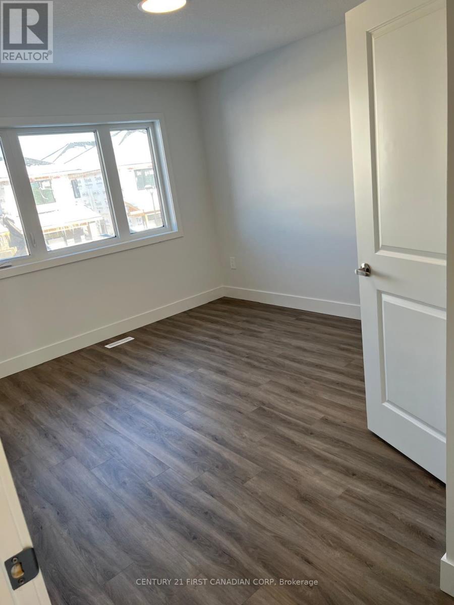 13 - 3635 Southbridge Avenue, London South, Ontario  N6L 0G8 - Photo 18 - X12026054