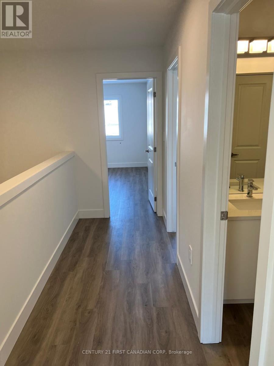 13 - 3635 Southbridge Avenue, London South, Ontario  N6L 0G8 - Photo 20 - X12026054