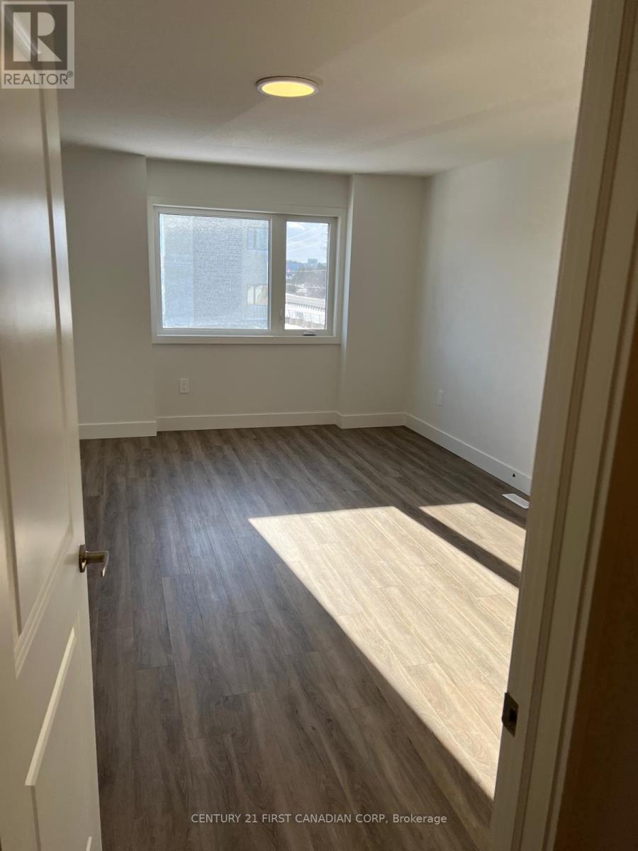 13 - 3635 Southbridge Avenue, London South, Ontario  N6L 0G8 - Photo 30 - X12026054