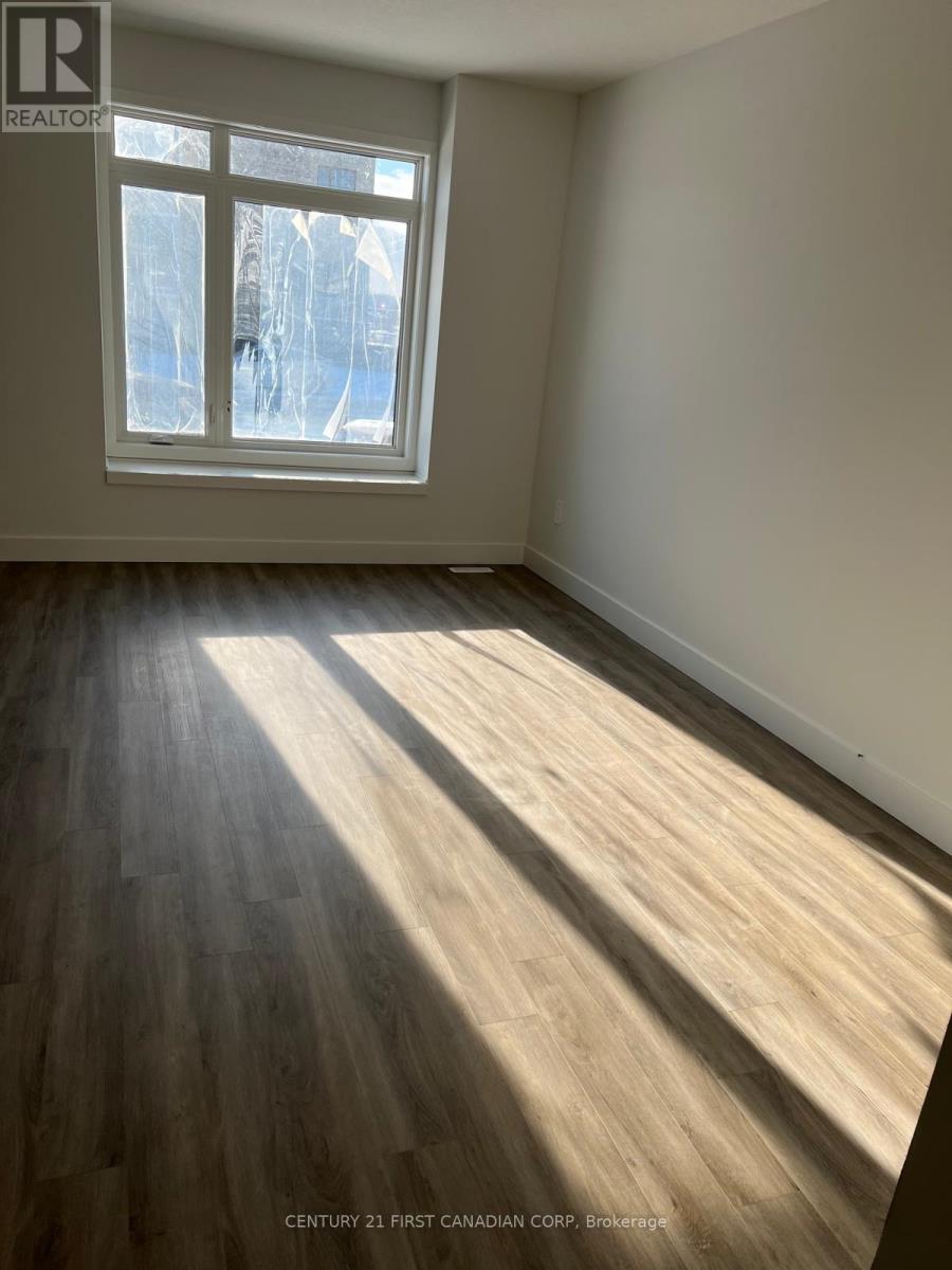 13 - 3635 Southbridge Avenue, London South, Ontario  N6L 0G8 - Photo 4 - X12026054