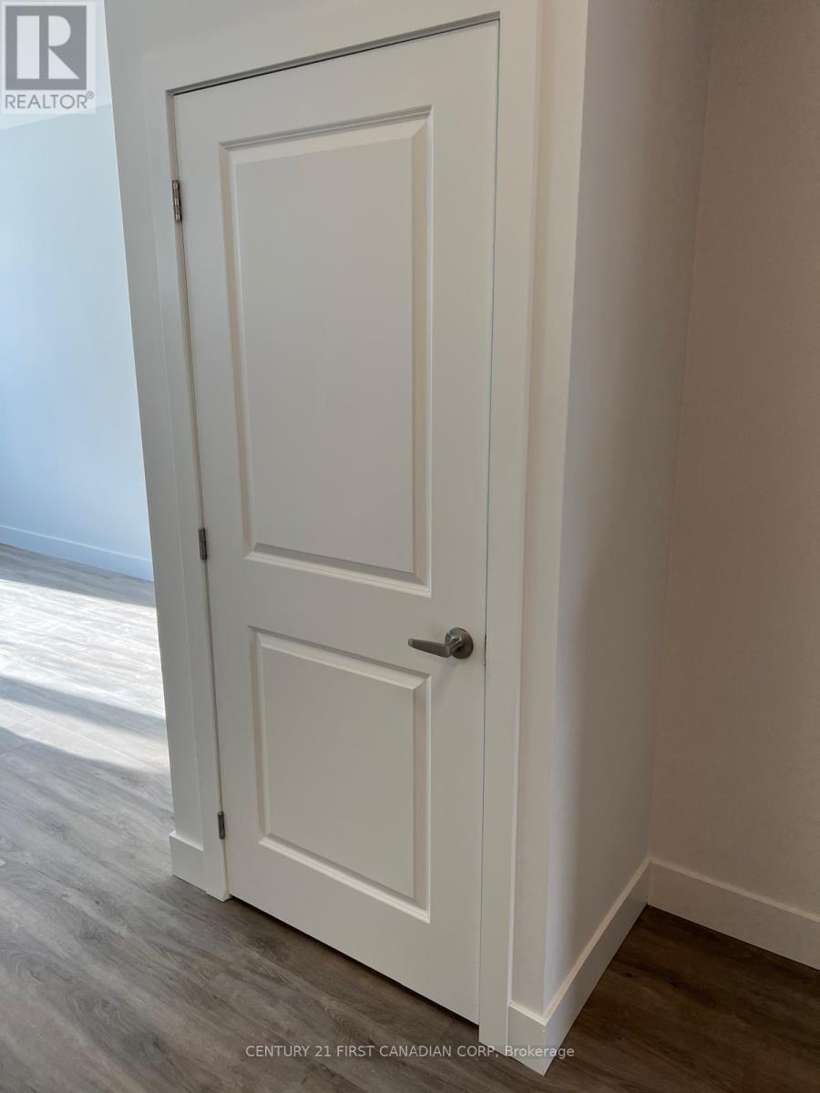 13 - 3635 Southbridge Avenue, London South, Ontario  N6L 0G8 - Photo 6 - X12026054