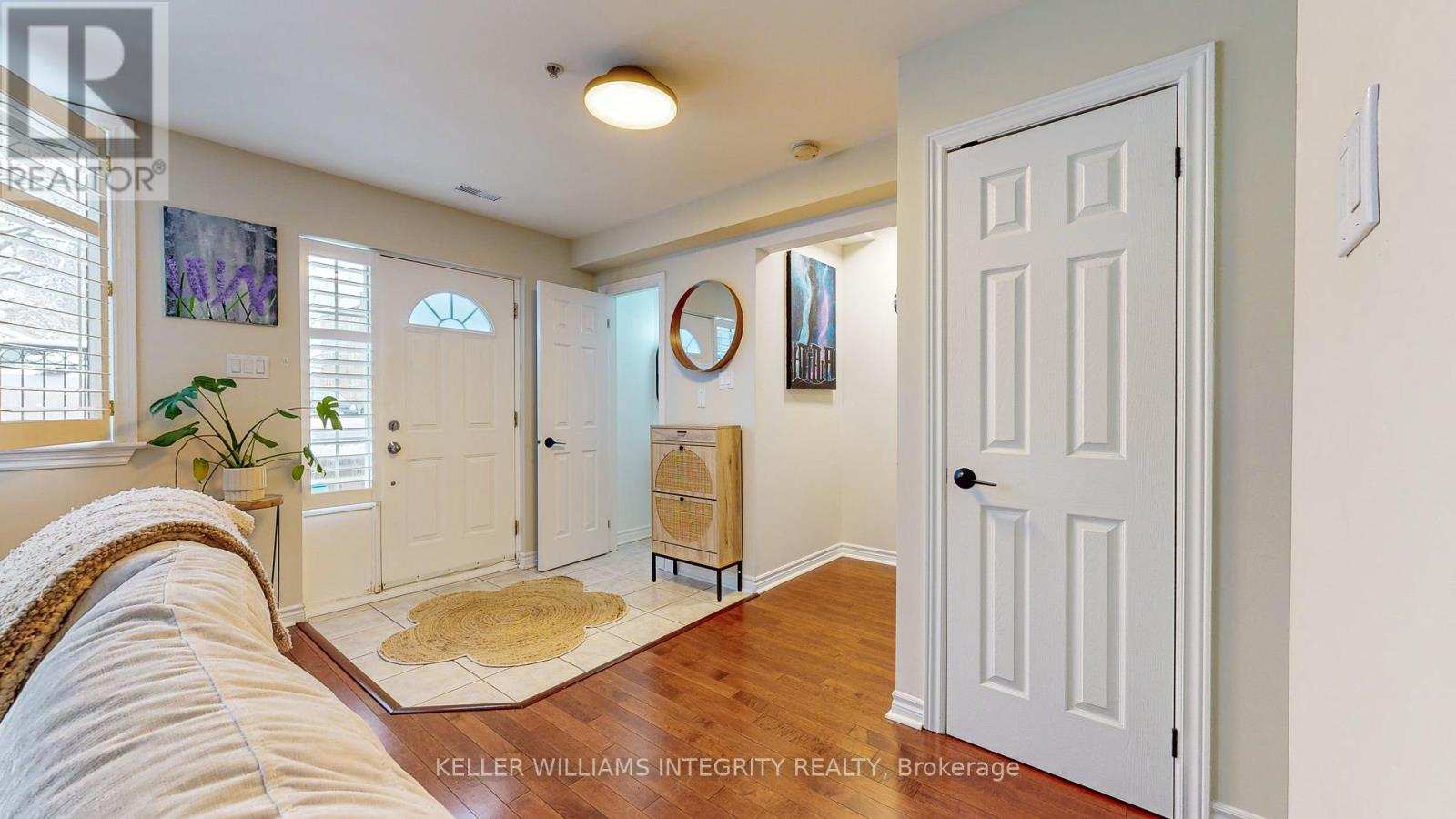 Property at 245 CUMBERLAND STREET image 5