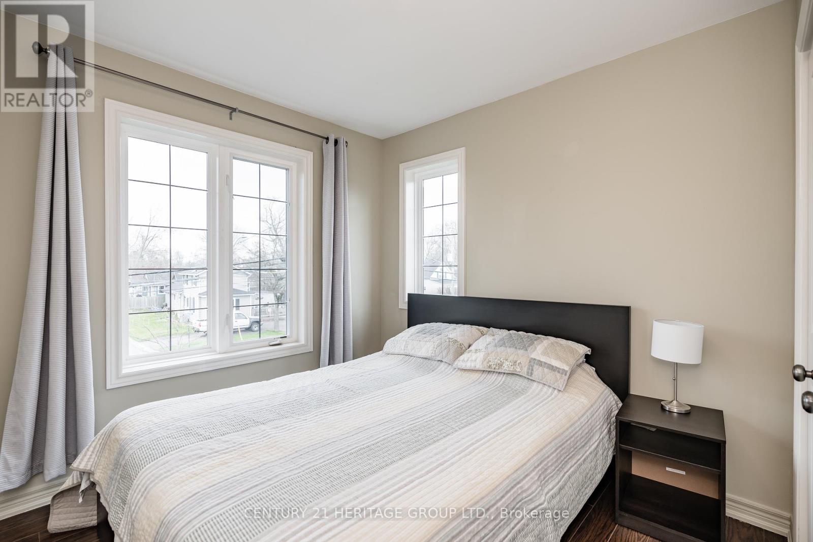 121 Albert Street S, Fort Erie (333 - Lakeshore), Ontario  L2A 5L3 - Photo 18 - X12021408