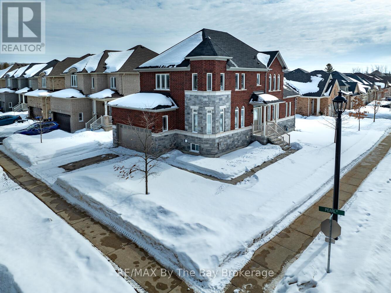 52 Pearl Street, Wasaga Beach, Ontario  L9Z 0G8 - Photo 37 - S12019668