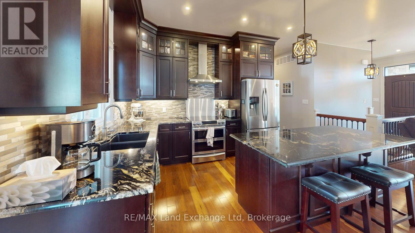 661 Gloria Street, North Huron, Ontario  N0M 1H0 - Photo 11 - X12026075