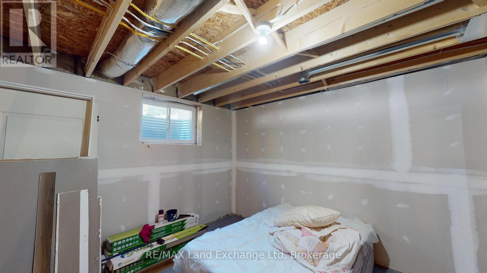 661 Gloria Street, North Huron, Ontario  N0M 1H0 - Photo 33 - X12026075