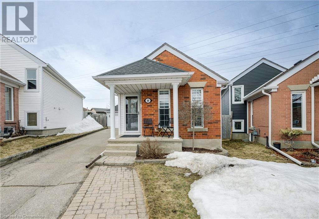 Property at 88 MILFOIL Crescent image 2