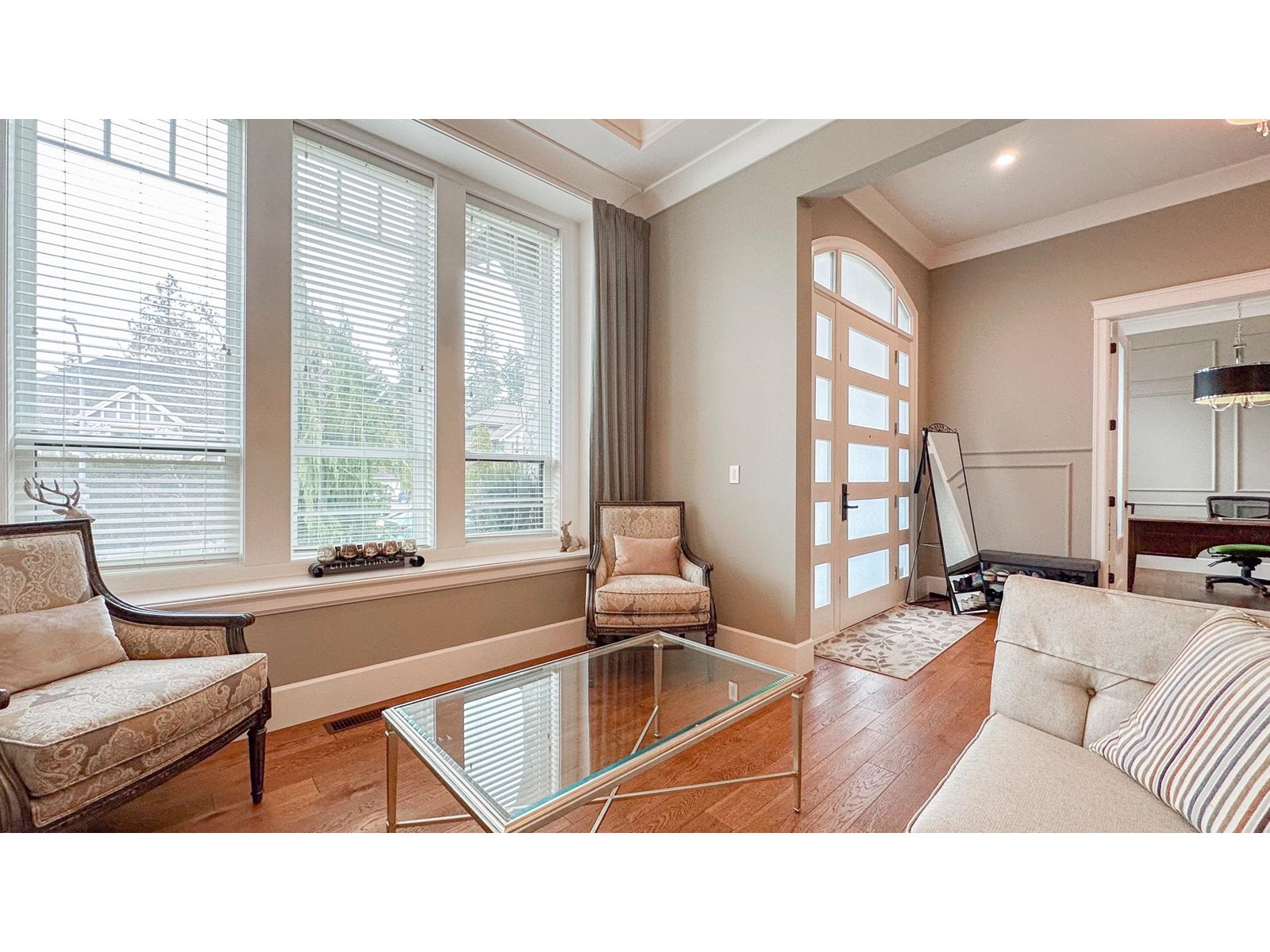 Property at 14428 33A AVENUE image 5