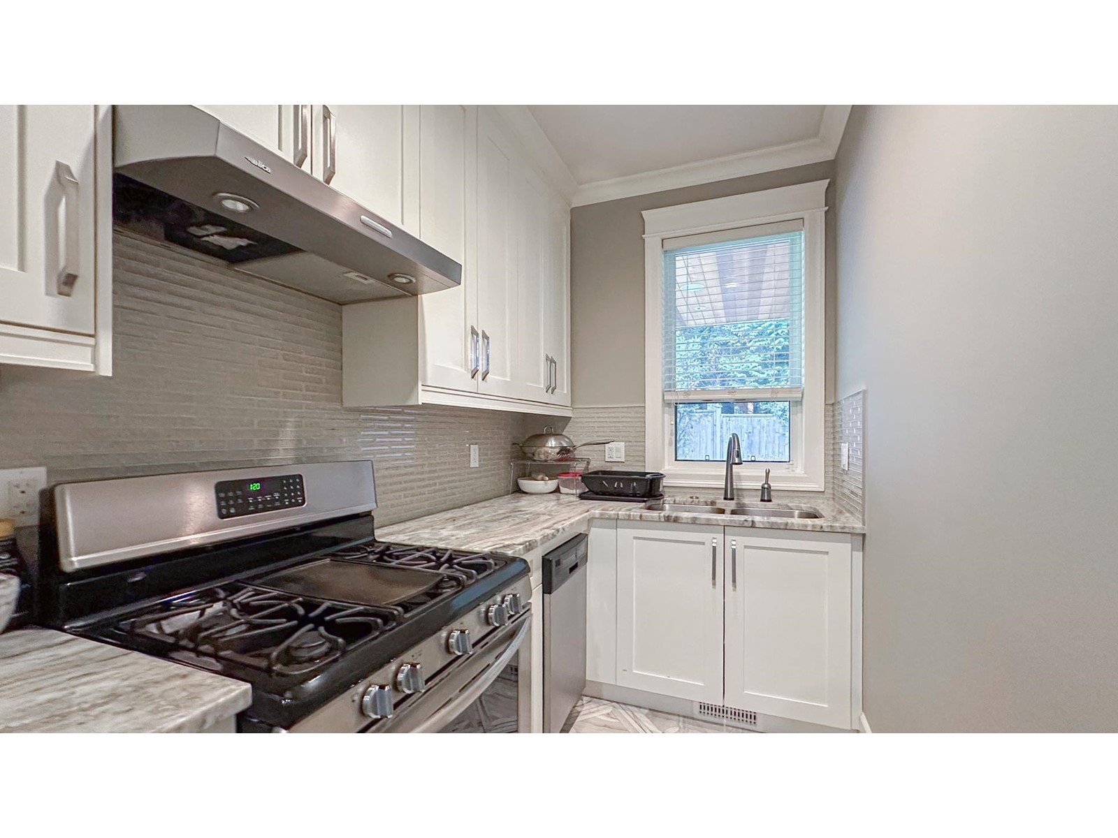 14428 33a Avenue, Surrey, British Columbia  V4P 2A1 - Photo 20 - R2976518