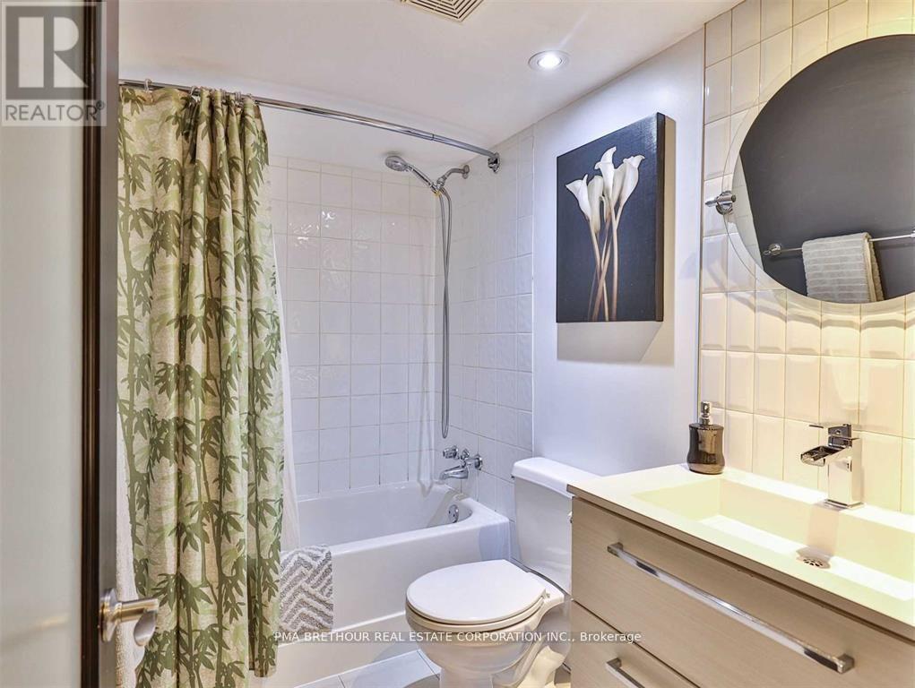 4 Belle Ayre Boulevard, Toronto, Ontario  M4S 2P7 - Photo 27 - C12025938