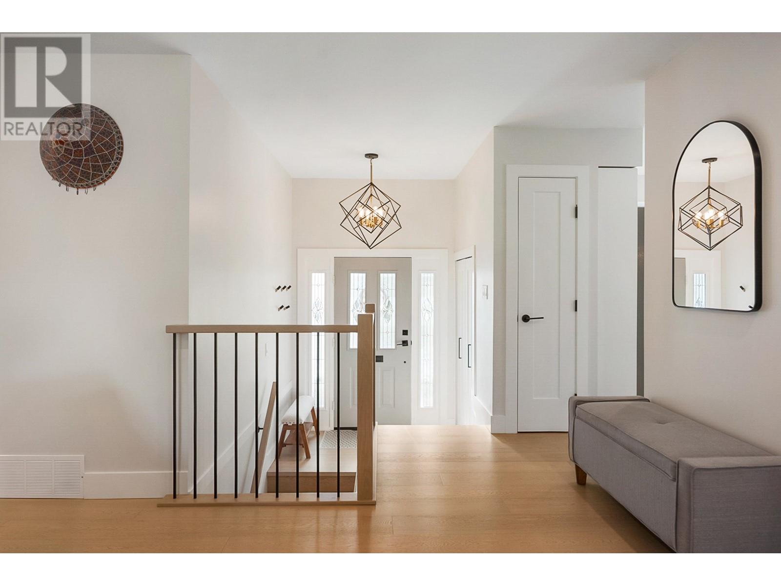 2609 HAWSER AVENUE, coquitlam, British Columbia