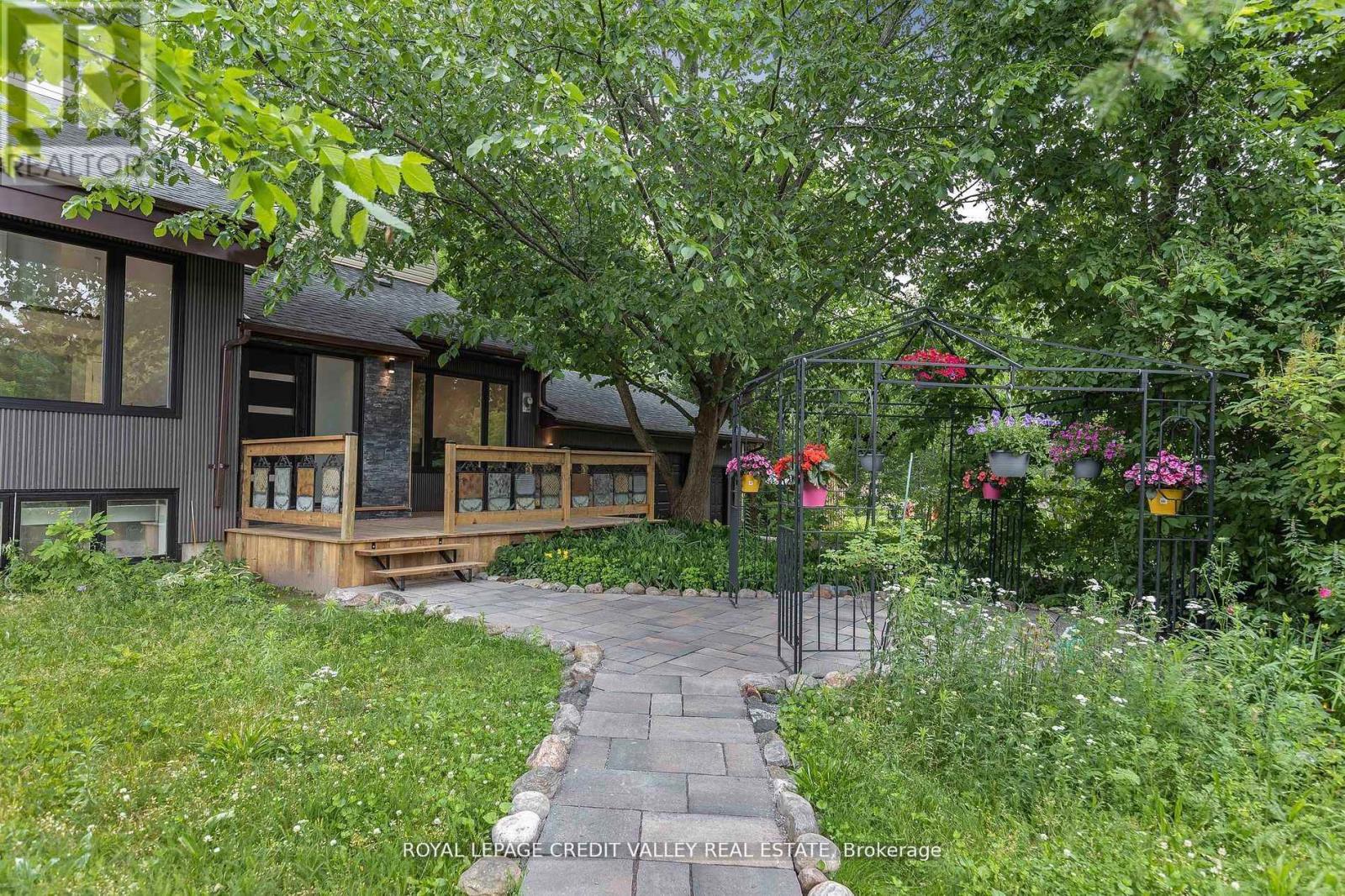 3780 George Johnston Road, Springwater, Ontario  L4M 4S4 - Photo 3 - S12025930