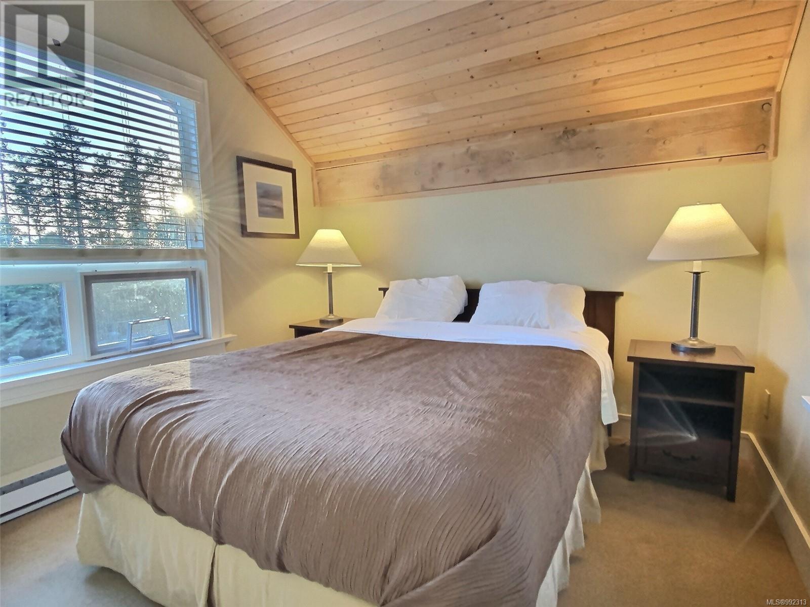 21d 2315 Mackinnon Rd, Pender Island, British Columbia  V0N 2M1 - Photo 9 - 992313