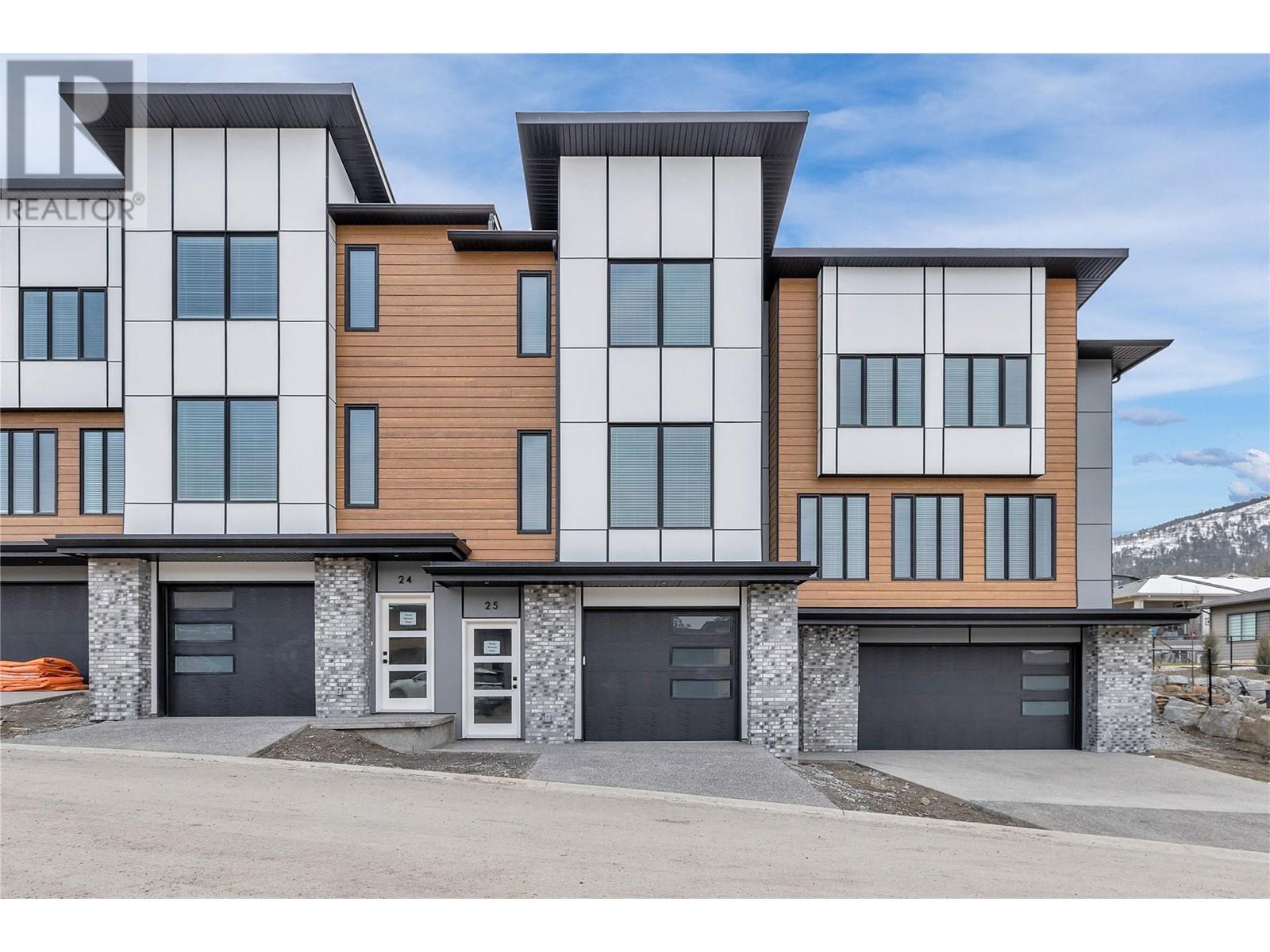 2835 Canyon Crest Drive Unit# 13, west kelowna, British Columbia