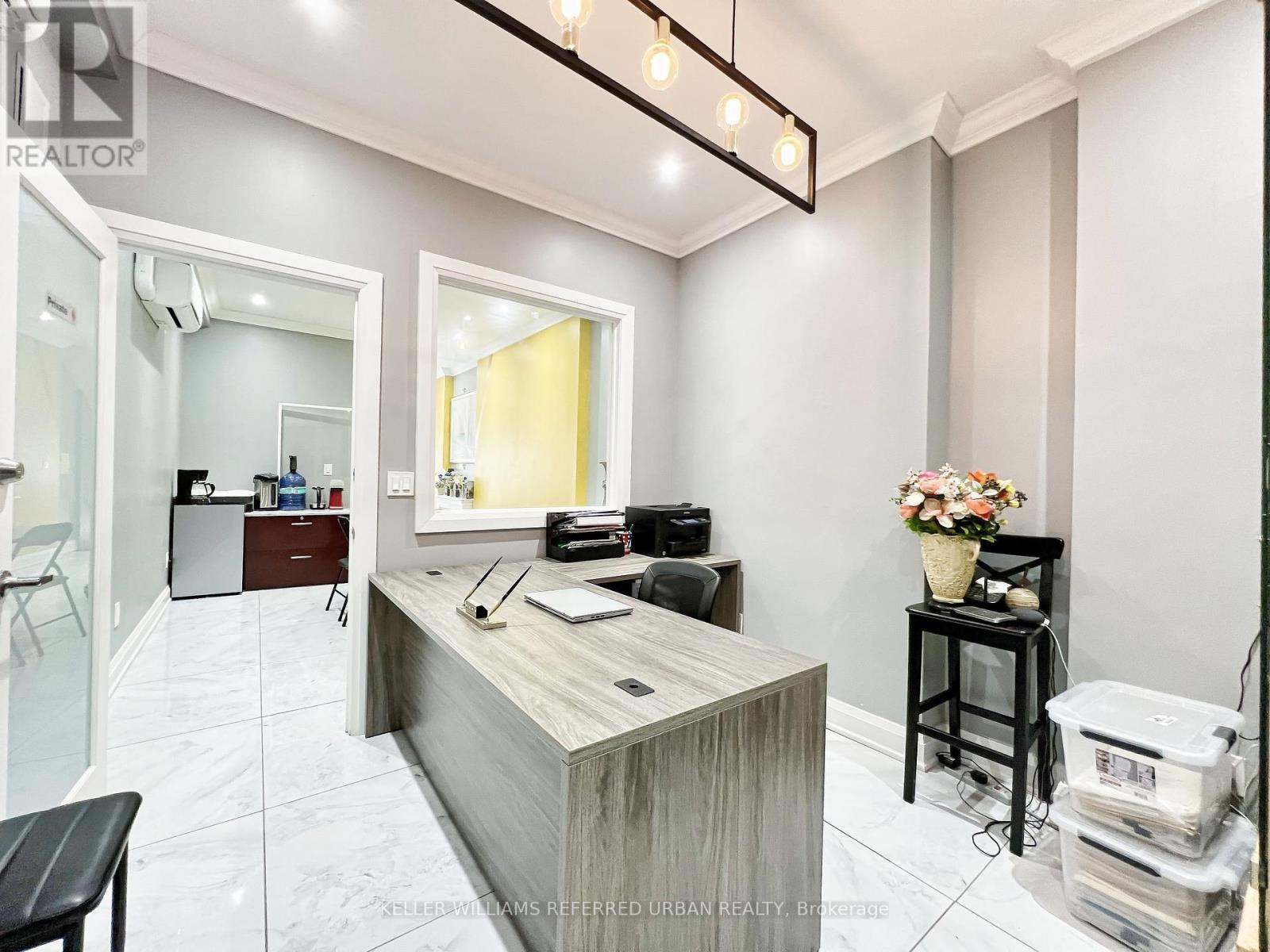 Property at 2544 EGLINTON AVENUE W image 3