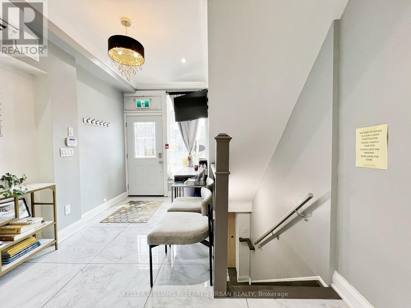 Property at 2544 EGLINTON AVENUE W image 5
