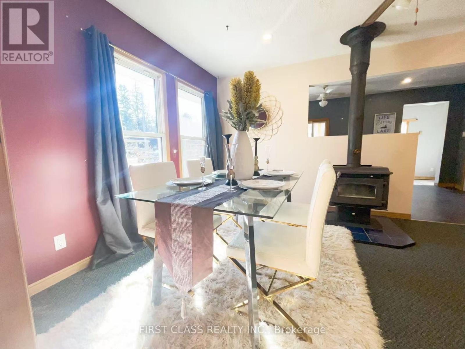 28 Howard Avenue, Brock, Ontario  L0K 1A0 - Photo 6 - N12026029