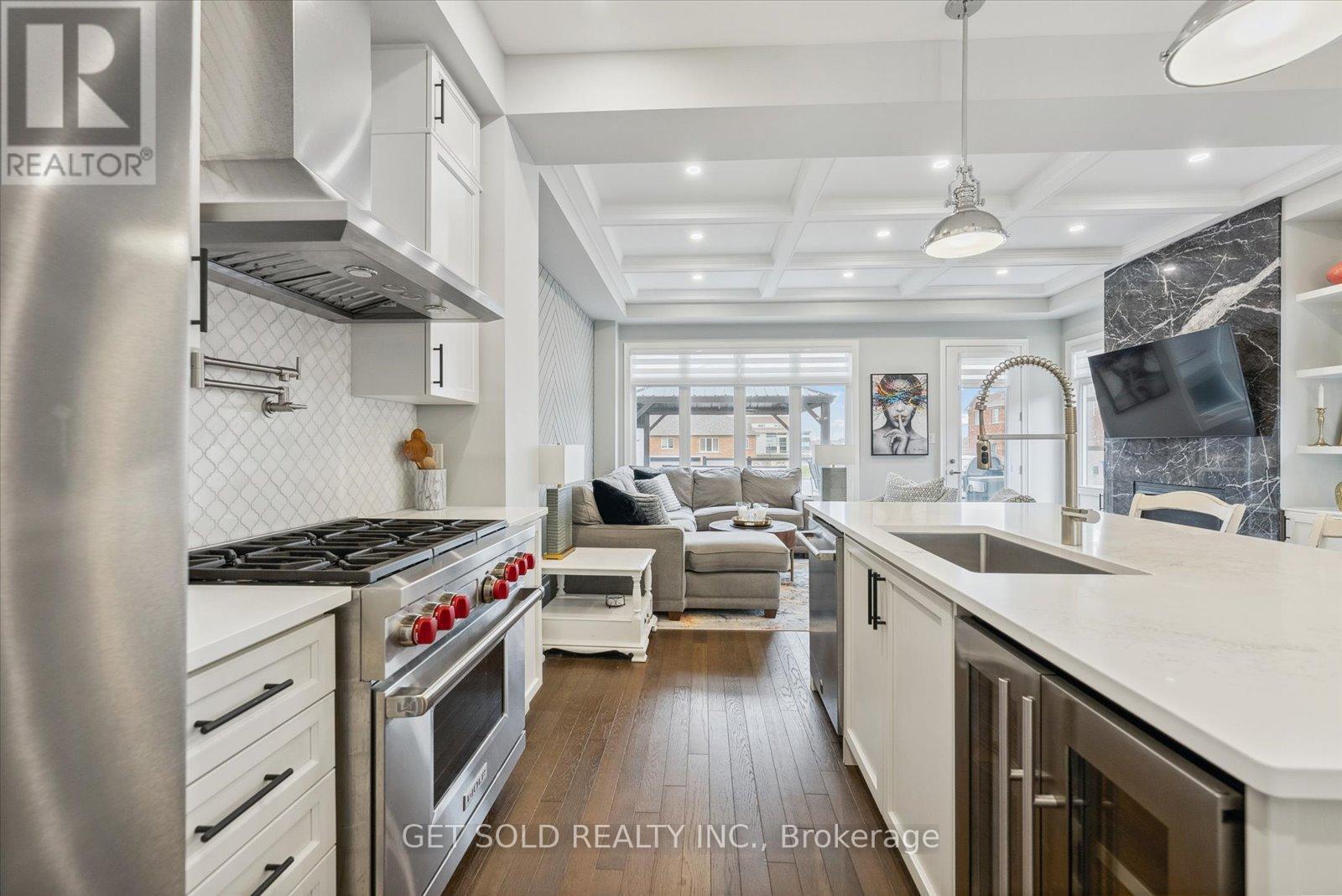Property at 63 LAVAL STREET image 5