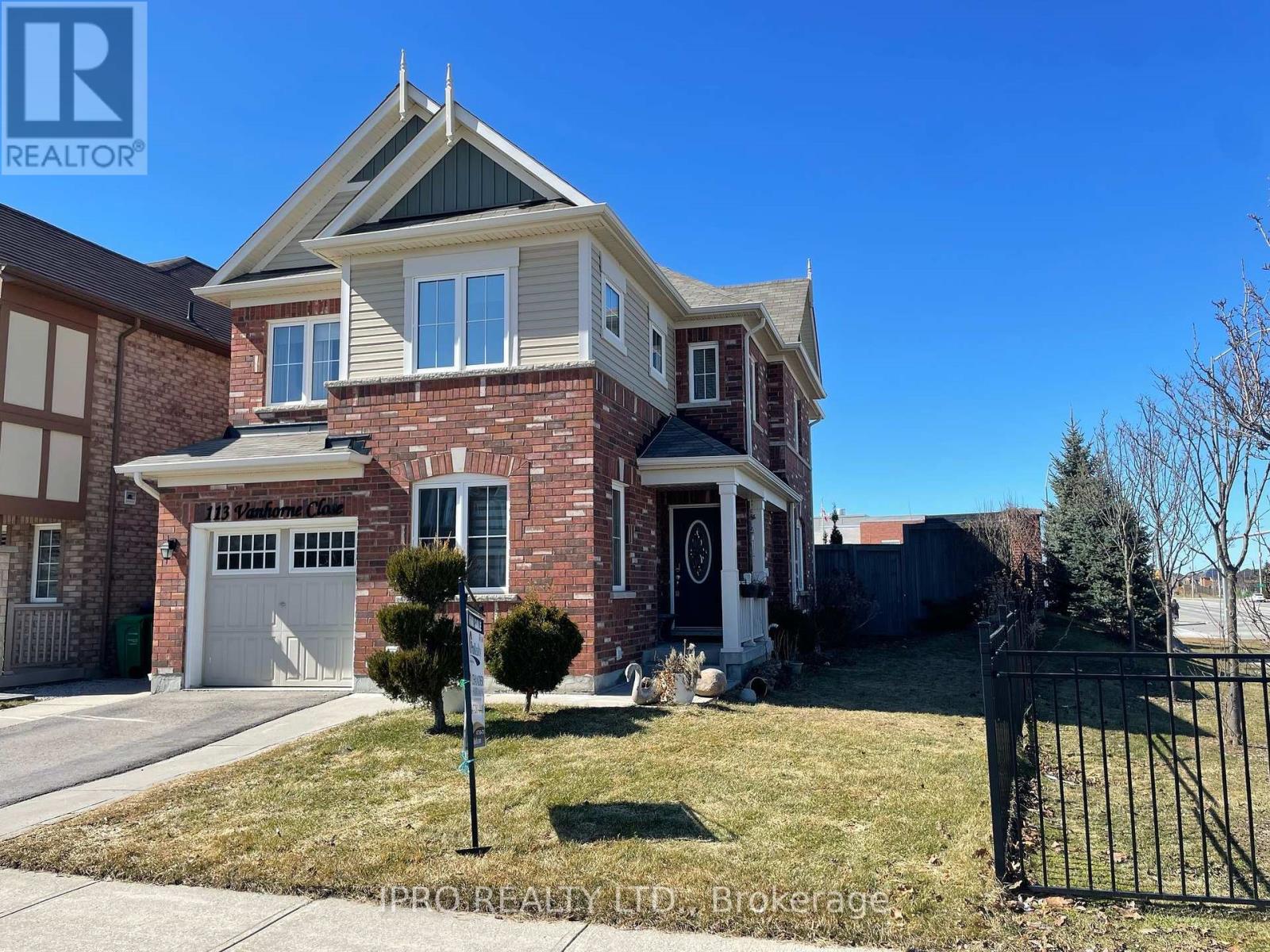 113 Vanhorne Close, Brampton, Ontario  L7A 0G2 - Photo 2 - W12005594