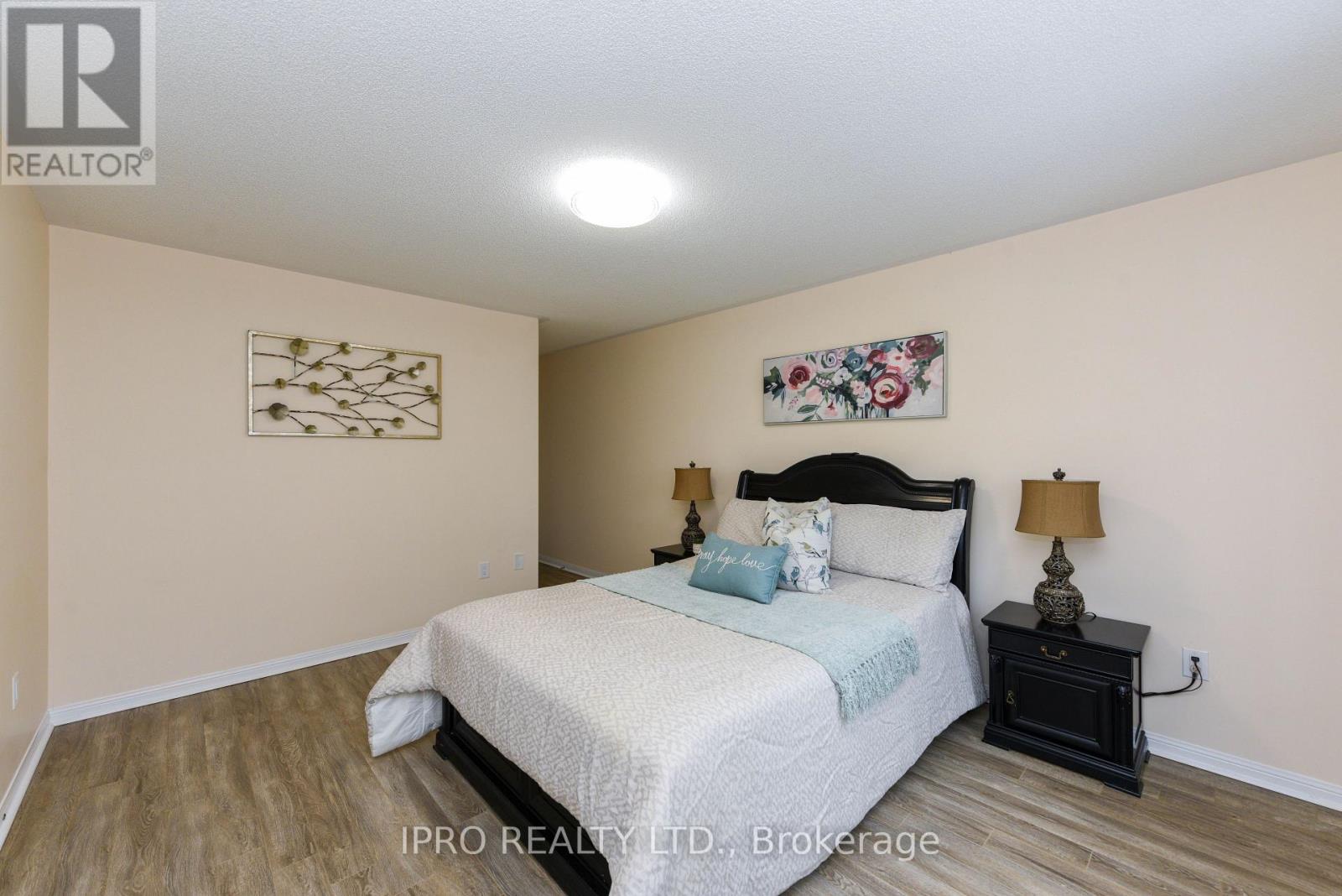 113 Vanhorne Close, Brampton, Ontario  L7A 0G2 - Photo 24 - W12005594