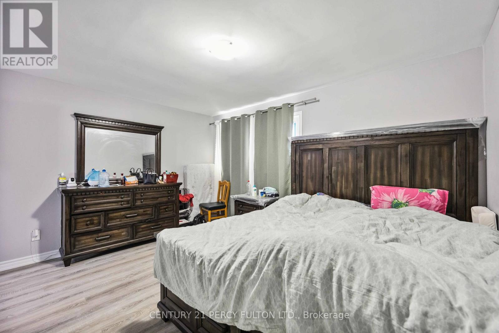 47 Woolenscote Circle, Toronto, Ontario  M9V 4R6 - Photo 17 - W12021874