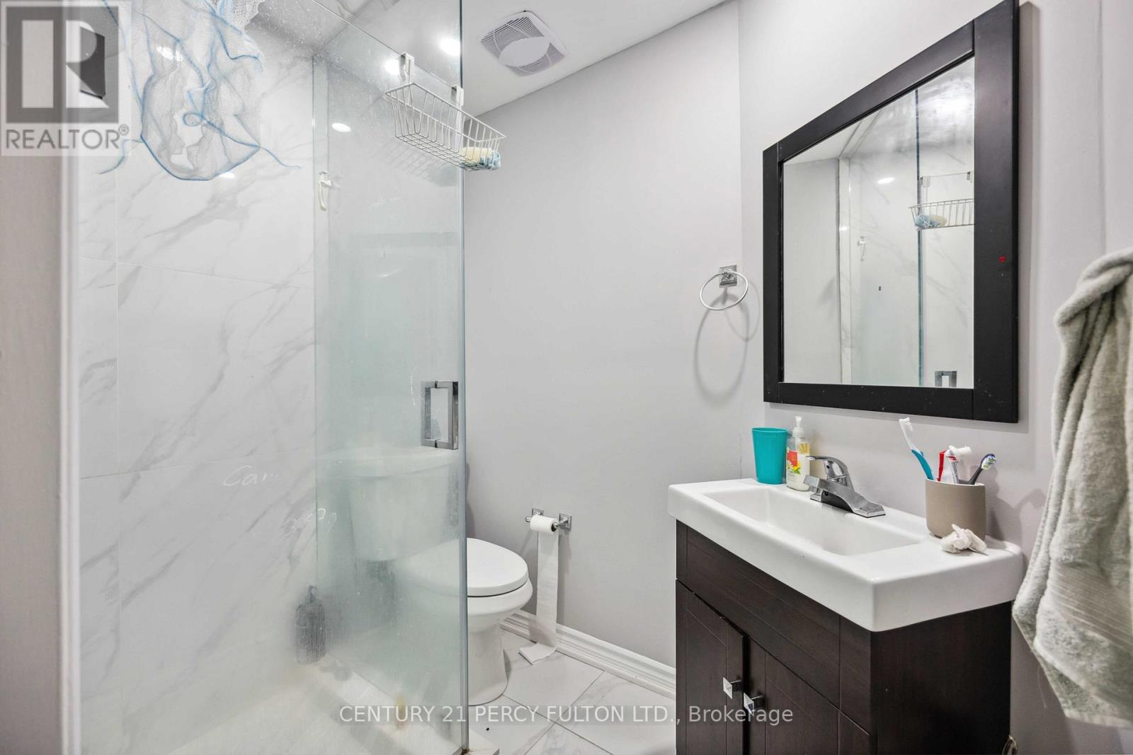 47 Woolenscote Circle, Toronto, Ontario  M9V 4R6 - Photo 20 - W12021874