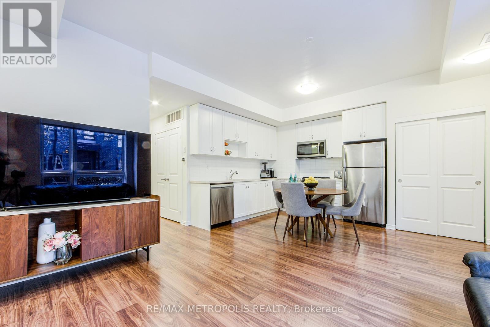106 - 1130 Briar Hill Avenue, Toronto, Ontario  M6B 0A9 - Photo 7 - W12026085